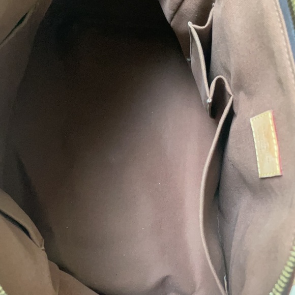 Louis Vuitton Shoulder Bag - Picture 7 of 10